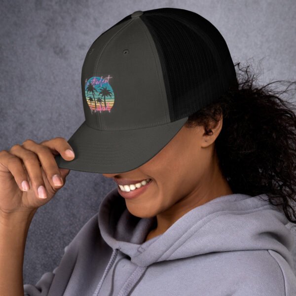 Casquette Trucker brodée "En attendant le weekend" – Image 9