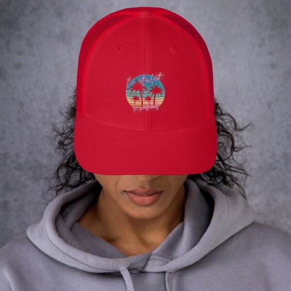 Casquette Trucker brodée "En attendant le weekend" – Image 17