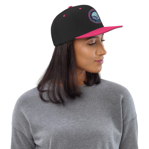 Casquette Snapback brodé "En attendant le weekend" – Image 14