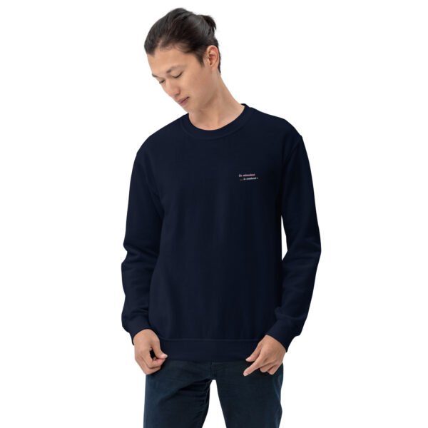 Sweat Unisexe brodé "En attendant le weekend" + impression dos – Image 8