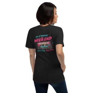T-shirt unisexe brodé « En attendant le weekend » imprimé dos